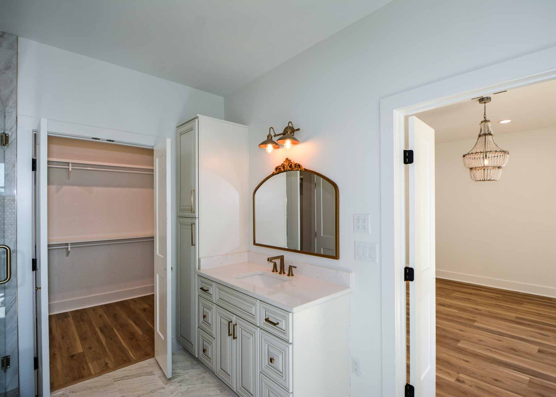 pullman-house-primary-bathroom-view-3 Pullman House Building Project | OMZ HomZ